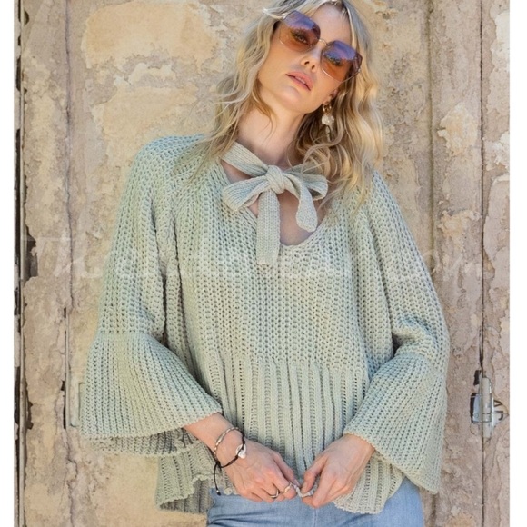 Closeout ▪️POL Chenille Soft Trumpet Sleeve Sweater - Picture 2 of 5